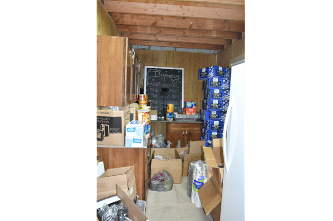 "Supplies For Nachos, Sundaes & Chocolate Fountain For 400"