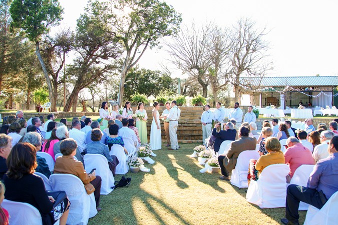"Beautiful Spring Garden Wedding in The Parks Place Venue"