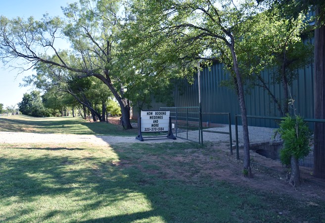 "Sign Traveling North On Buffalo Gap Rd "