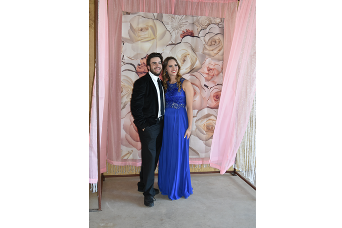 "Snapshots Of Couples In Backdrop With A Breeze"