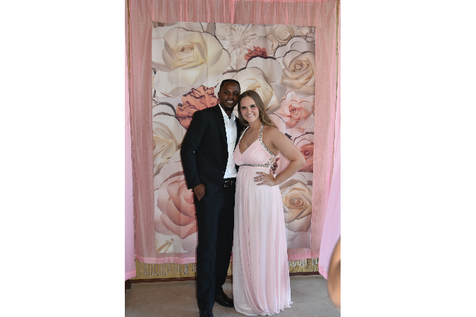 "Snapshots Of Couples In Backdrop With A Breeze"